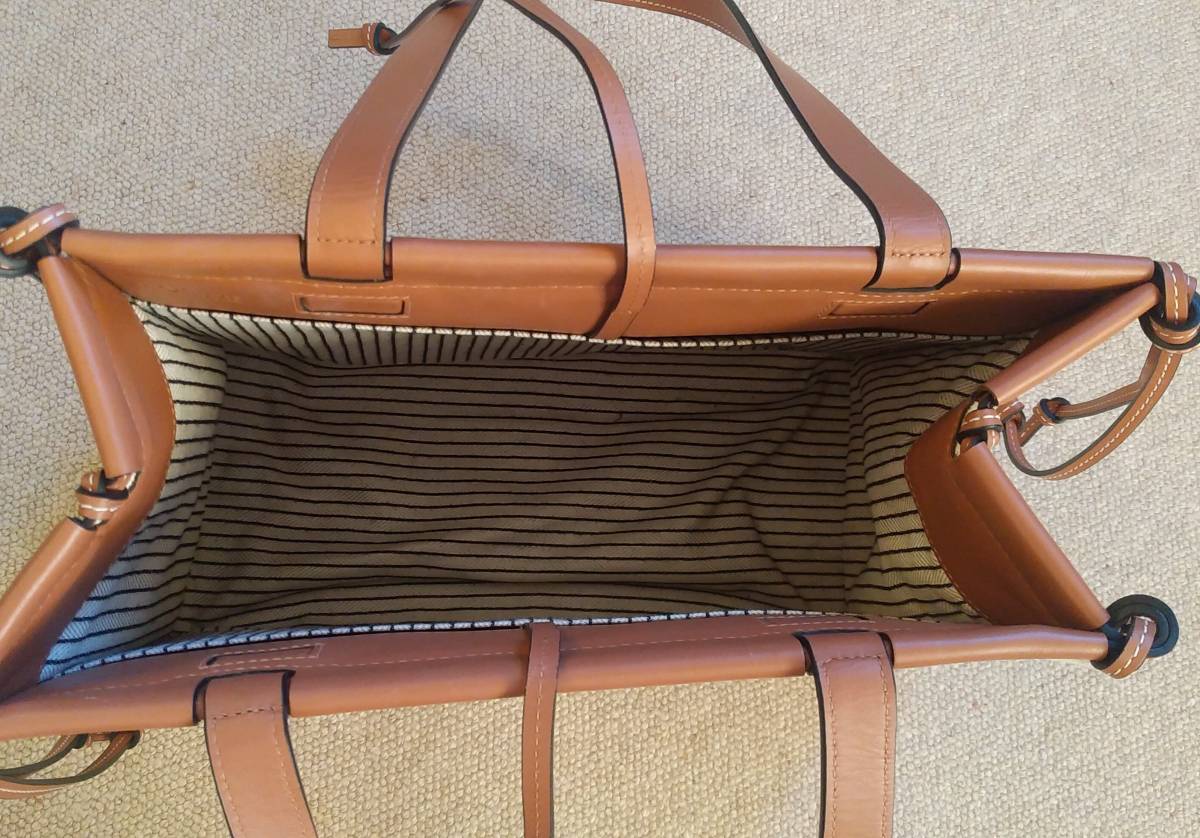 LOEWE クッショントート スモール トートバッグ 【公式通販】