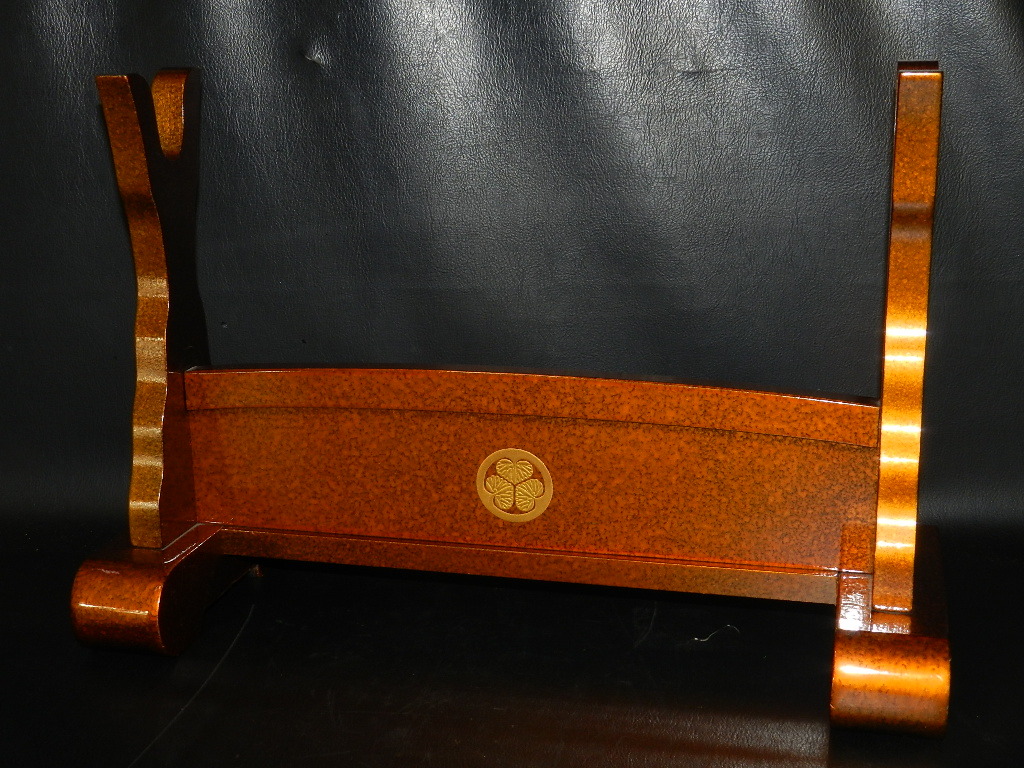 KA123 刀道具 葵紋 梨地蒔絵風 徳川家紋 刀掛け 日本刀掛け(鍔、刀装具)｜売買されたオークション情報、yahooの商品情報をアーカイブ ...