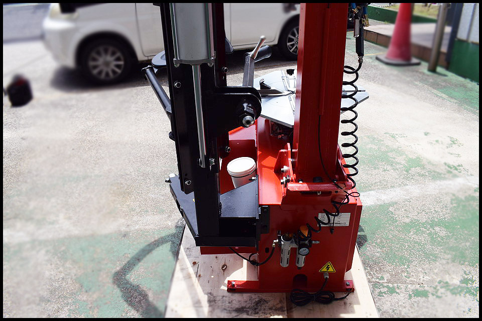 ■新品 令和最新ワールドワイド製 レバーレスオートタイヤチェンジャーサポートアーム付 イタリア製パーツ 26インチ対応 CTV-850_5