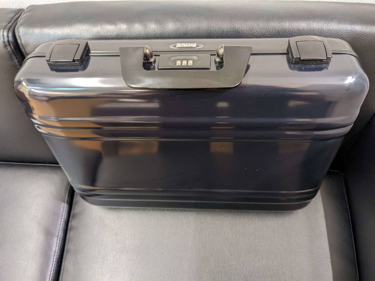 #9947★カッコ良すぎ★ゼロハリバートン☆アタッシュケース★コスバ最強☆早い者勝ち★