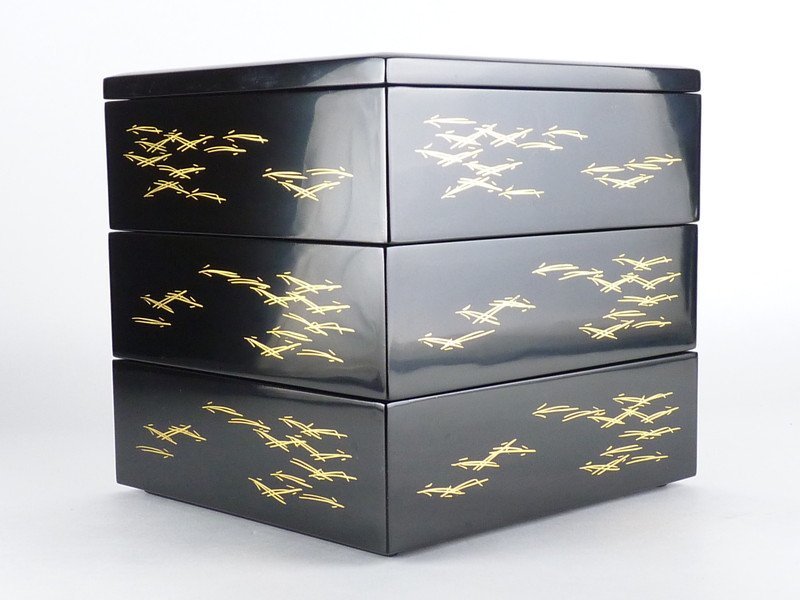輪島漆器 三段重箱 新品 箱有記名入り 三段重箱 朱・州浜雅蒔絵（6.5寸