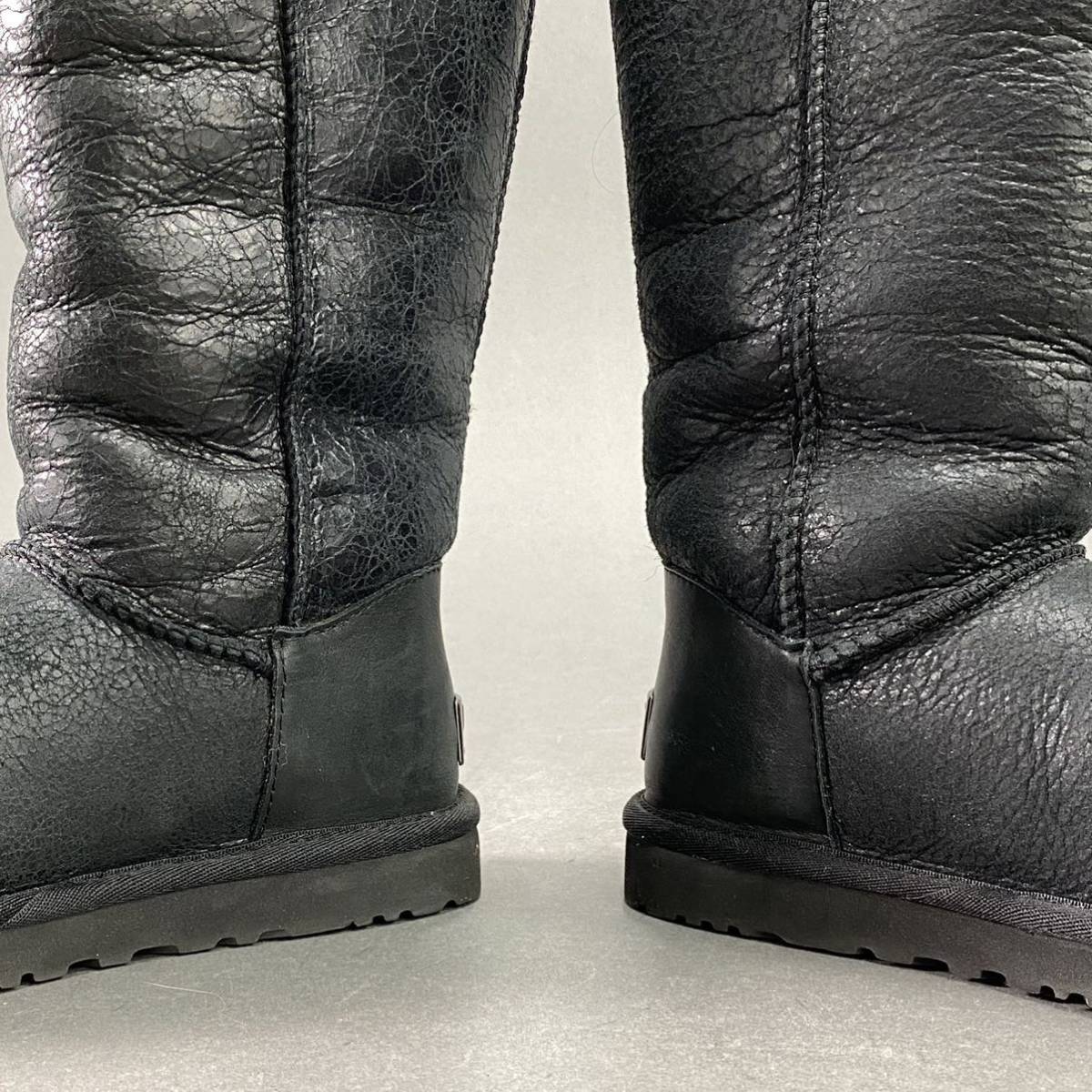 美品）UGG ウィメンズ ムートンブーツ 23cm 美品）UGG ウィメンズ 