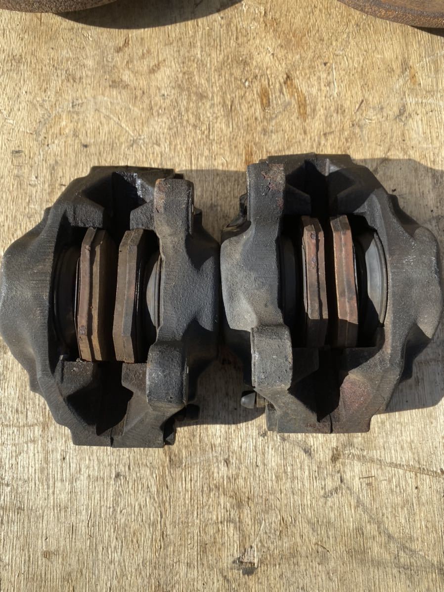 トヨタ マークII MX41 フロントブレーキキャリパー ローター セット  