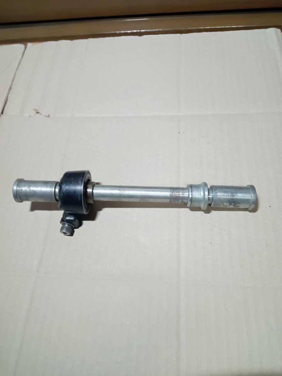 数量限定，品質保証 カワサキ ゼファー750 当時物 フロントアクスルシャフト レーターギア付き レターパックOK &yen;100〜(アクスルシャフト)｜売買されたオークション情報、yahooの商品情報をアーカイブ公開 - オ カワサキ用