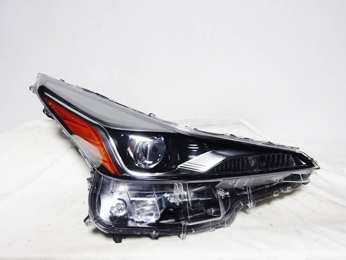 磨クリーニング済 プリウス PRIUS 50 ZVW50 ZVW51 ZVW55 後期 右 右側 ヘッドライト ヘッドランプ LED 刻印 D KOITO 47-104 81145-47850