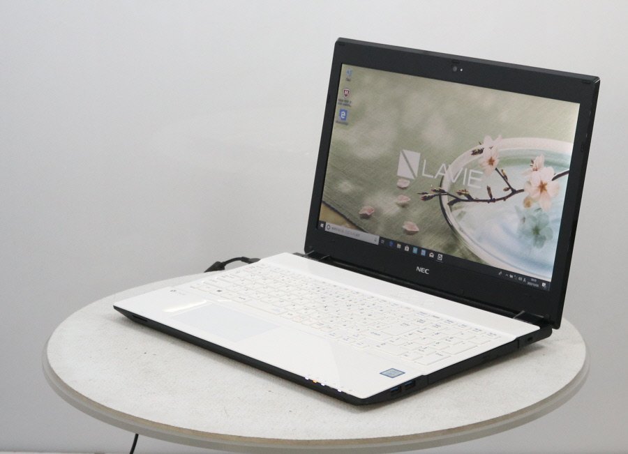 NEC PC-GN254FSDA LAVIE Direct Win10 Core i5 7200U 2.50GHz 4GB