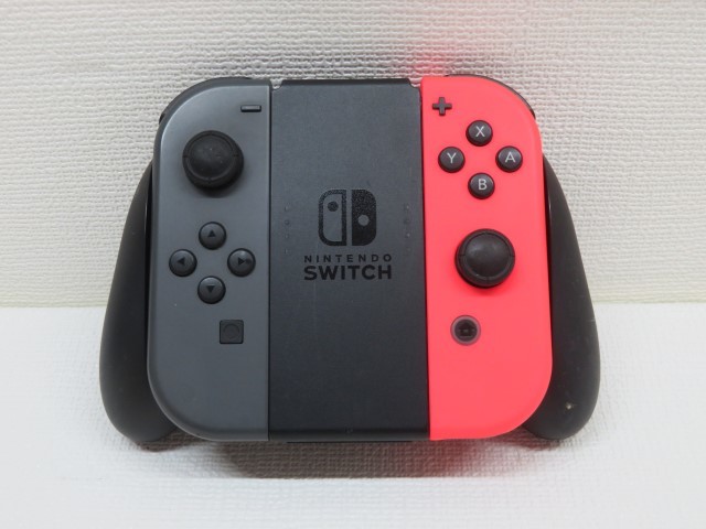 本物保証，お買い得 セット Nintendo HAC-015 HAC-016 Joy-con グレー ネオンレッド HAC-011 グリップ Switch 任天堂 スイッチ ジョイコン 62325(ニンテンドースイッチアクセサリー)｜売買されたオークション情報、yahooの商品情 ニンテンドースイッチアクセサリー