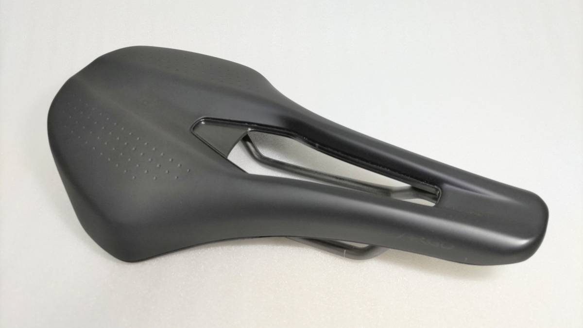 Fizik フィジーク サドル ARGO TEMPO R3 kiumレール ブラック 150mm