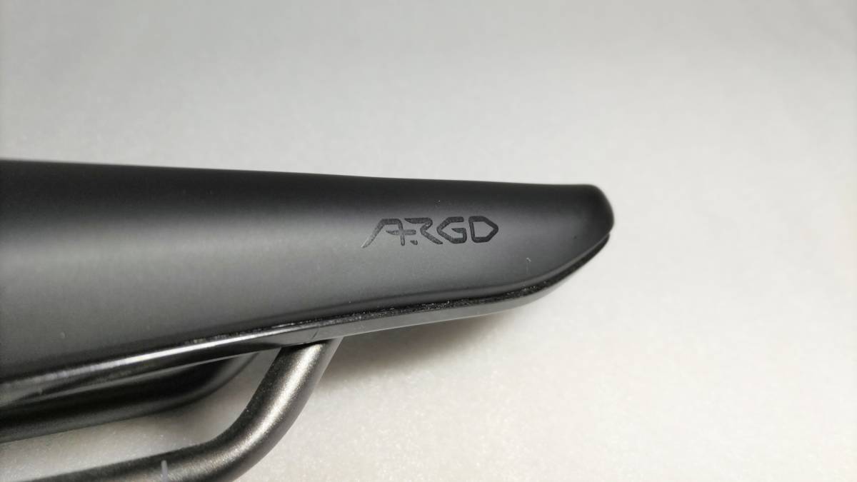 Fizik フィジーク サドル ARGO TEMPO R3 kiumレール ブラック 150mm