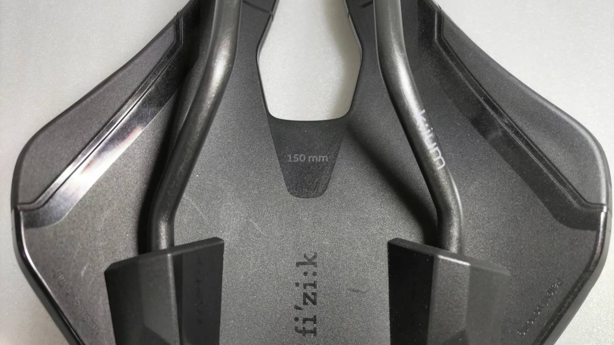 Fizik フィジーク サドル ARGO TEMPO R3 kiumレール ブラック 150mm