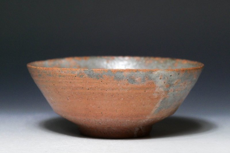 1186 那波鳳翔 黄伊羅保 斗々屋 播州相生焼 ぐい呑 デパ-ト販売 1186 那波鳳翔 黄伊羅保 斗々屋 播州相生焼 ぐい呑 デパ-ト販売