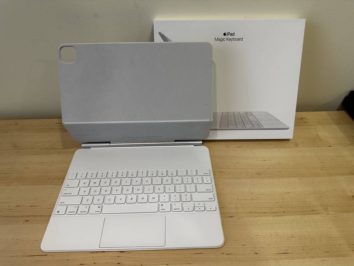 12.9インチiPad Pro（第5世代）用Magic Keyboar iPad Pro 12.9（第5世代）