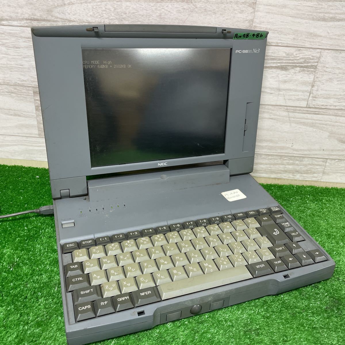 PCN98-486 激安 PC98 ノートブック NEC PC-9821Ne3/3 通電、起動OK