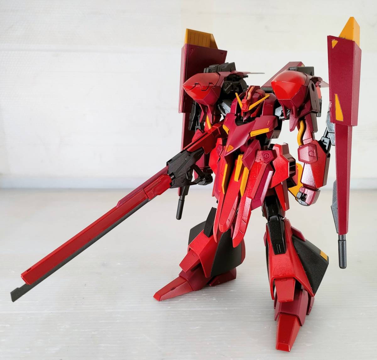 ギャプラン/フライルー モチーフプラモデル塗装済み完成品 Amazon | HG