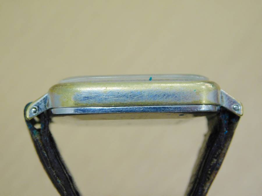 OMEGA Geneve オメガ ジュネーブ シルバー文字盤 スクエア 手巻き