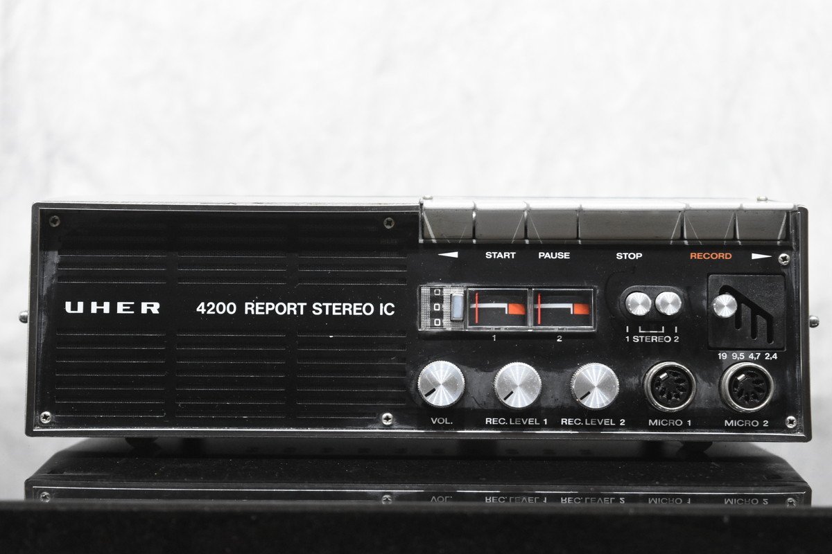 お得，定番人気 UHER 4200 REPORT STEREO IC テープレコーダー【現状渡し品】