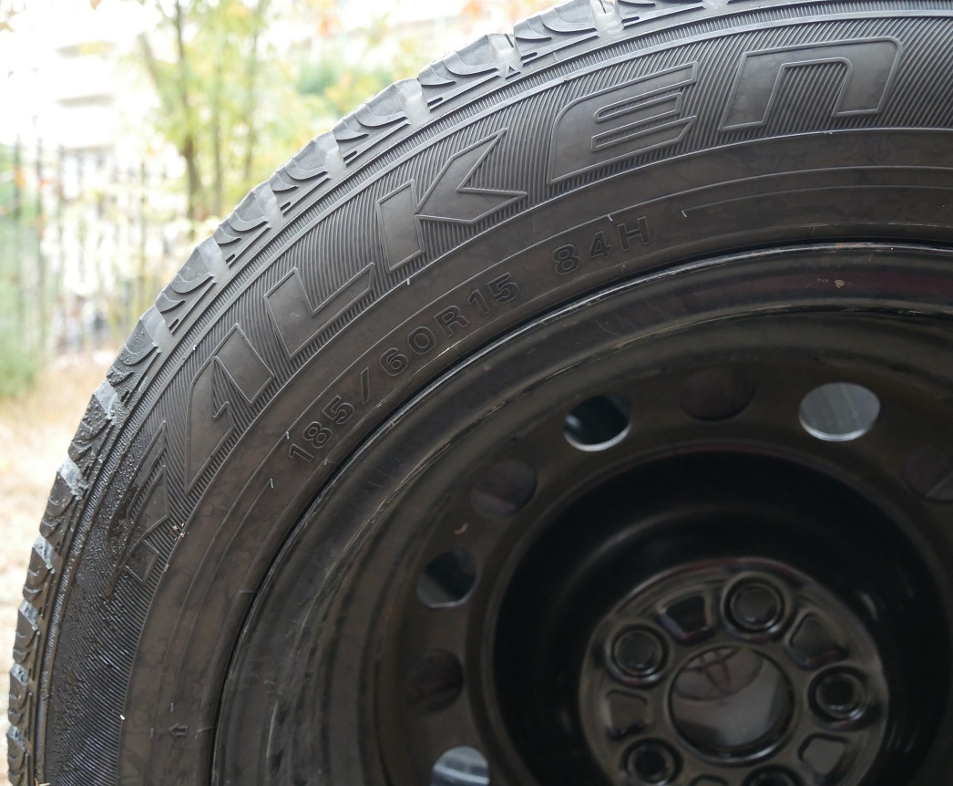 185/60R15 中古 2019年製 国産スタッドレス ＆トヨタ 170系 シエンタ 純正 中古ホイール 4本価格 15インチ 5H/100 ファルケン W-ACE