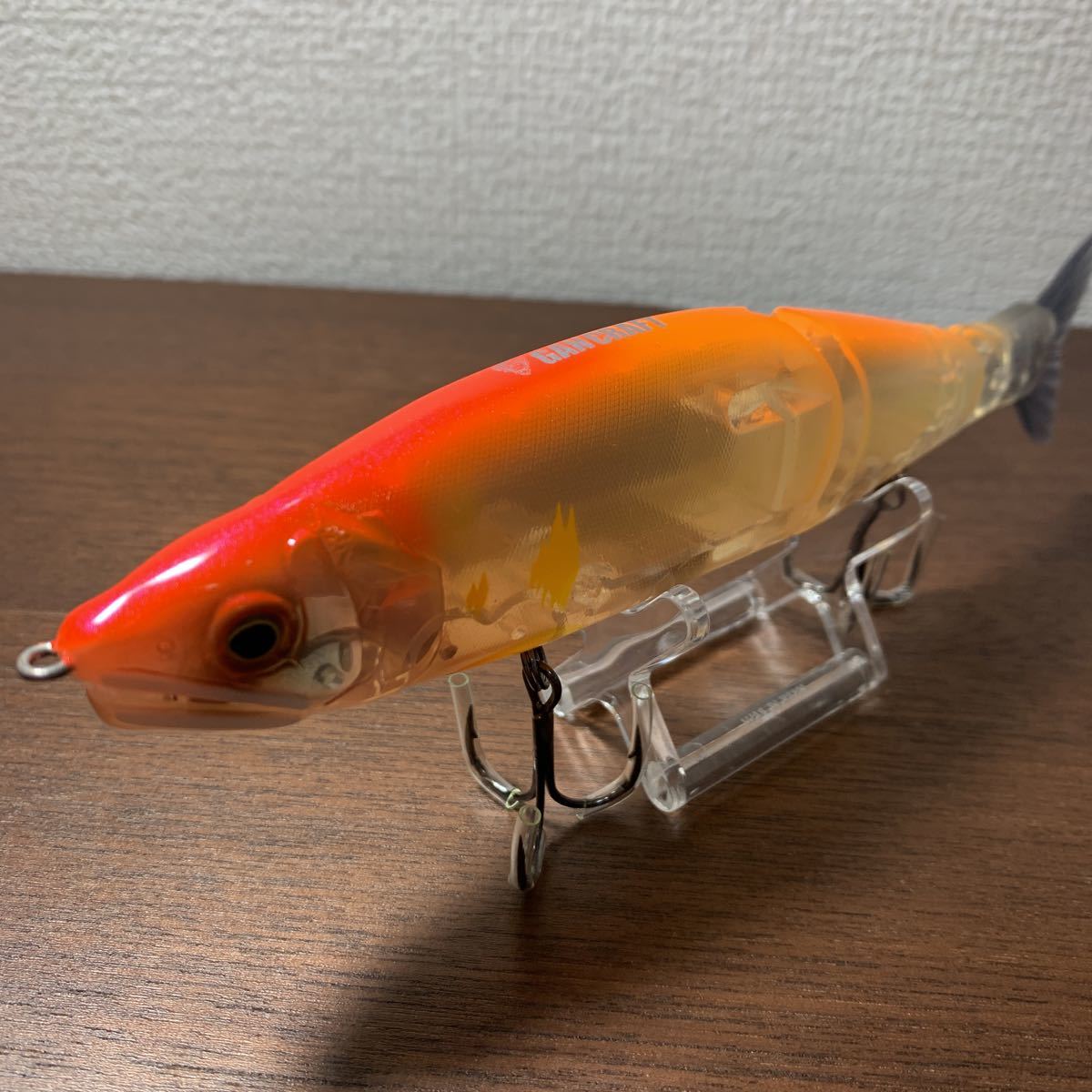 驚きの破格値，定番人気 ガンクラフト GANCRAFT ジョインテッドクローシフト183F(ビッグベイト)｜売買されたオークション情報、yahooの商品情報をアーカイブ公開 - オークファン 淡水