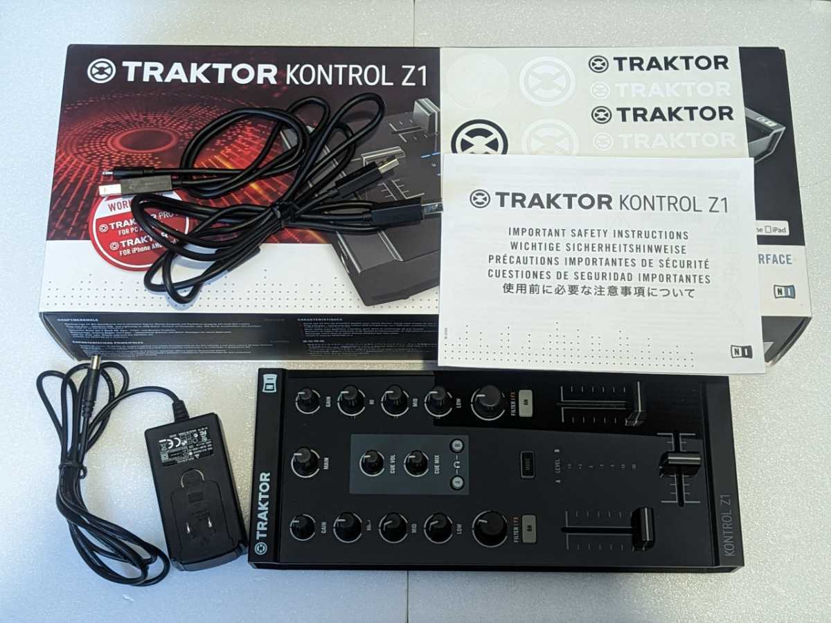 中古 美品 完動品 TRAKTOR KONTROL Z1 トラクターコントローラー 元箱付