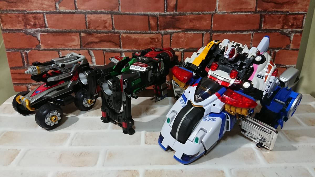 特捜戦隊デカレンジャーDXデカレンジャーロボデカバイクロボブラストバギー