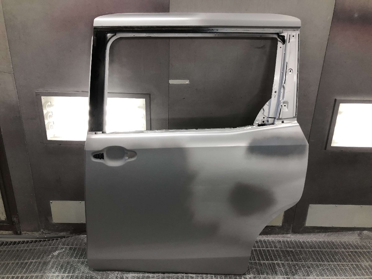 サフェーサー済み ZRR80 ZRR85 ZWR85 ヴォクシー ノア 純正 左リアドア 左スライドドア