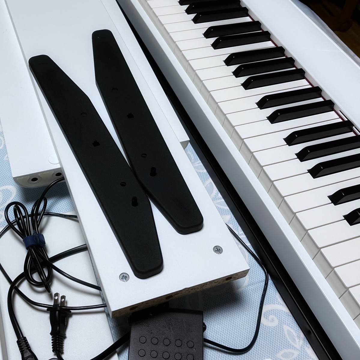 CASIO PX-S1100 カシオ CASIO 電子ピアノ Privia ホワイト 88鍵盤 PX