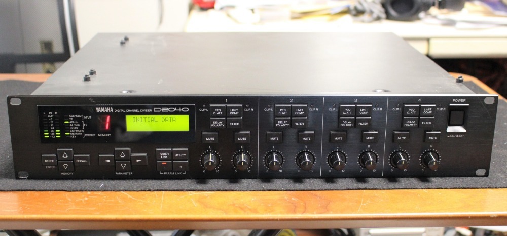 レア！YAMAHA D2040 2/3/4Way 多機能デジタルチャンネルデバイダー動作確認済！