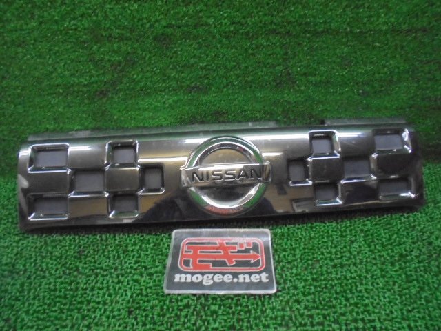 9EL3168II1 ) 日産 キューブ Z12 純正 メッキフロントグリル
