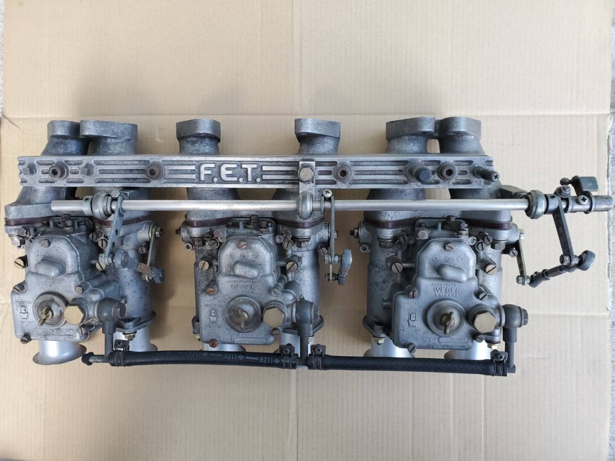 L型6気筒エンジン用 WEBER キャブレターとインテークマニホールド