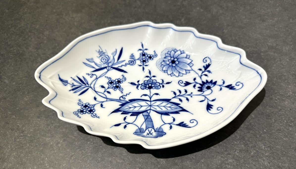 【限定SALE，人気SALE】 美品マイセン Meissen 24.5cmｘ16.7cm ブルーオニオン プレート 皿 器 検)ロイヤルコペンハーゲン　ヘレンド