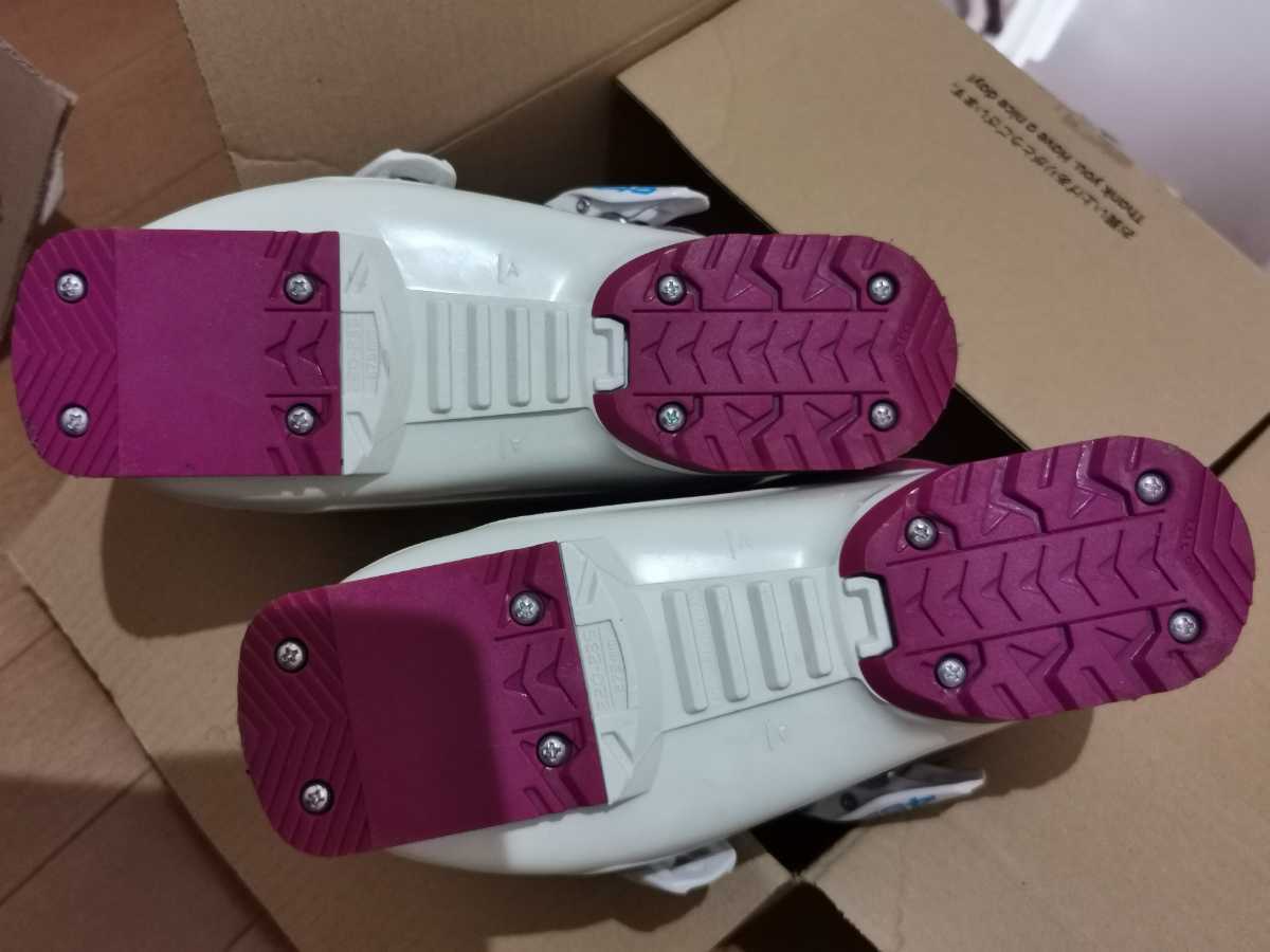 ウィンタースポーツ 良品 Little Belle 3 スキーブーツ 25.5 NORDICA