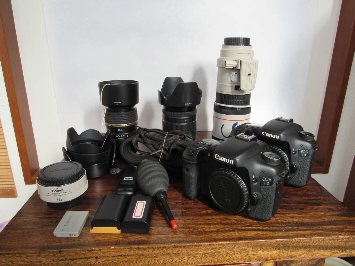 超望遠レンズ付✨Canon EOS 70D✨ダブルレンズセット✨ CANON EOS 70D ダブルズームキット 価格比較 - 価格.com