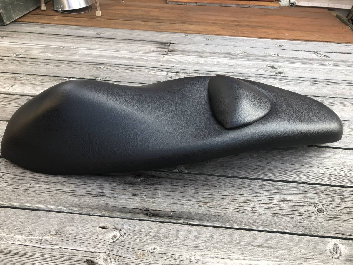 PCX125 (JF28) 純正 シート 　PCX150にも　超美観
