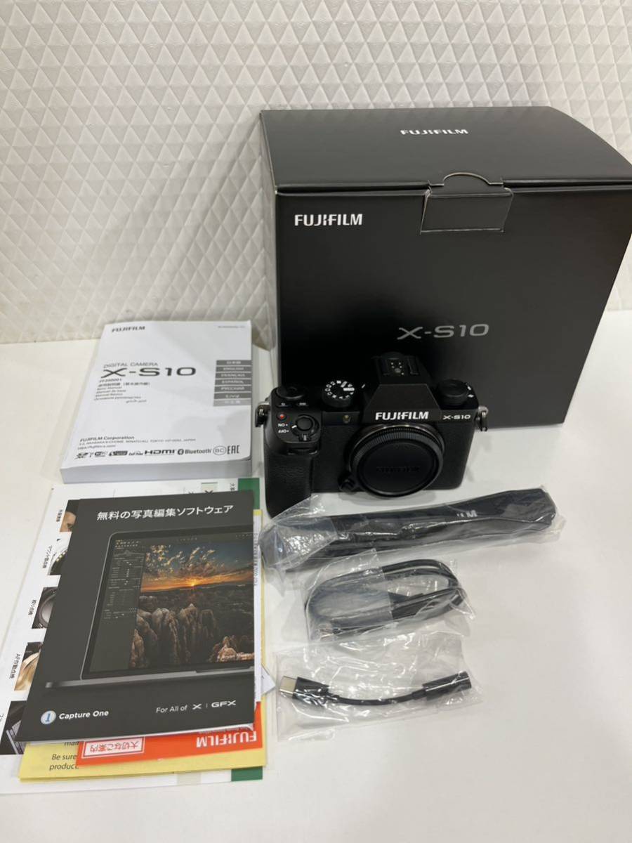 G「12098」FUJIFILM フジフィルム X-S10 箱付き