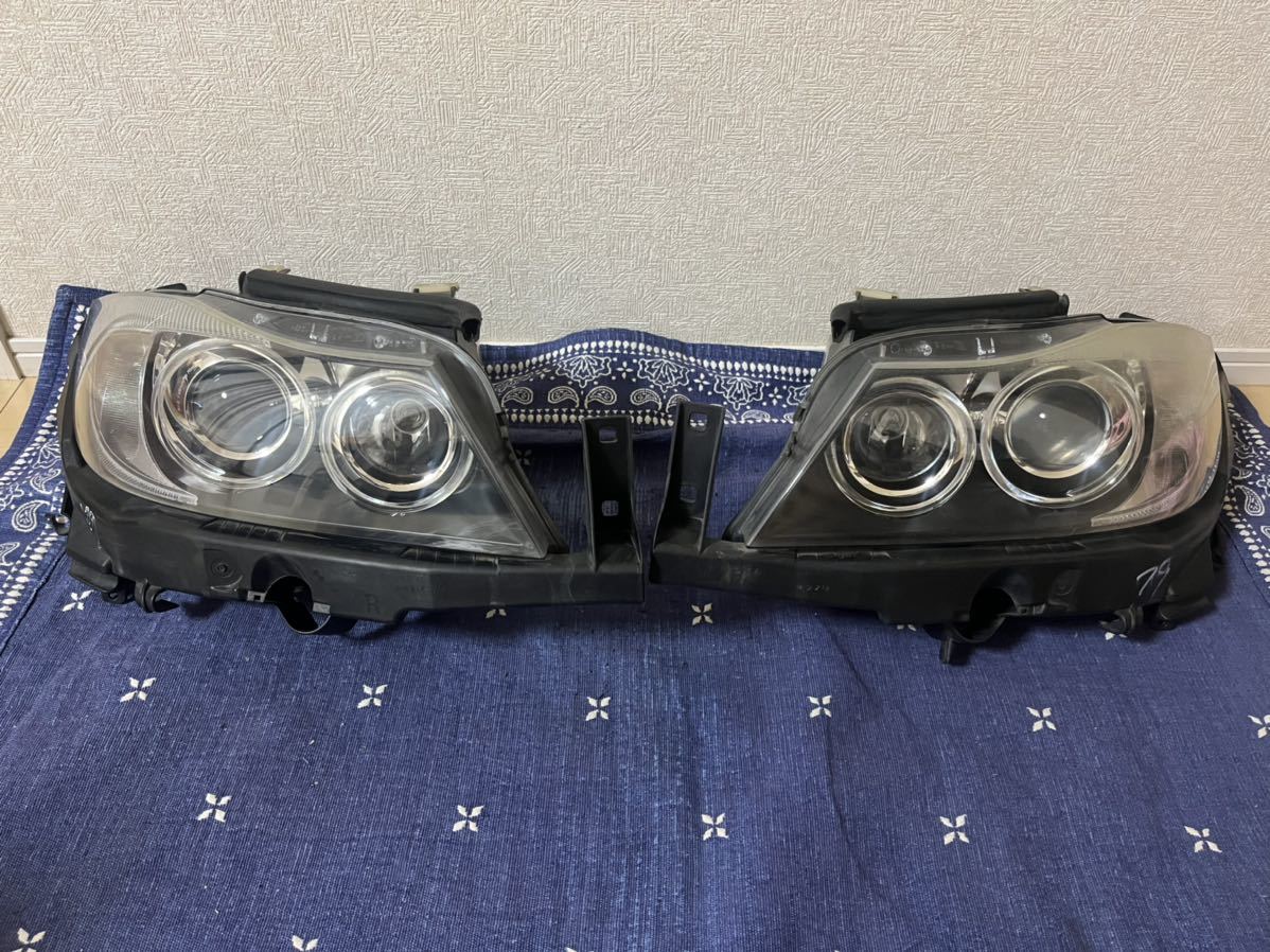 車 BMW 3シリーズ E90 後期 右 ヘッドライト 純正 ZKW HID