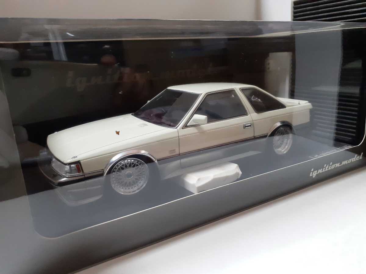 1/18 ミニカー ソアラ 3.0GTリミテッド(Z10) White/Gold