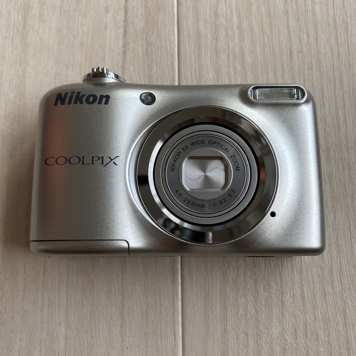 ○概ね美品 Nikon COOLPIX A10 ニコン クールピクス 単三電池 デジタル 
