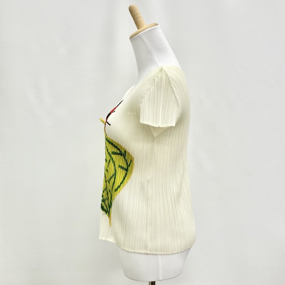 【限定SALE，人気セール】 ◆PLEATS PLEASE プリーツプリーズ ノースリーブカットソー 3◆ ベージュ レディース テントウ虫柄 トップス イッセイミヤケ KA1011