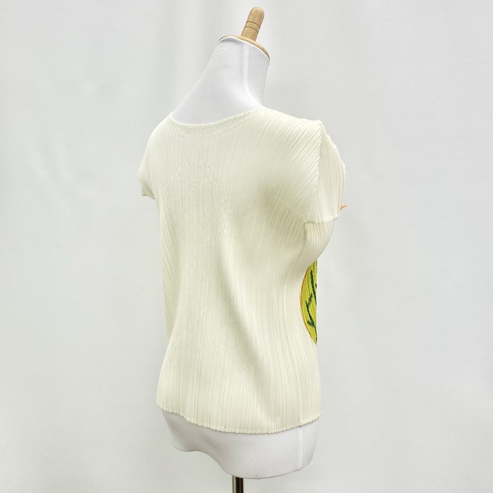 【限定SALE，人気セール】 ◆PLEATS PLEASE プリーツプリーズ ノースリーブカットソー 3◆ ベージュ レディース テントウ虫柄 トップス イッセイミヤケ KA1011