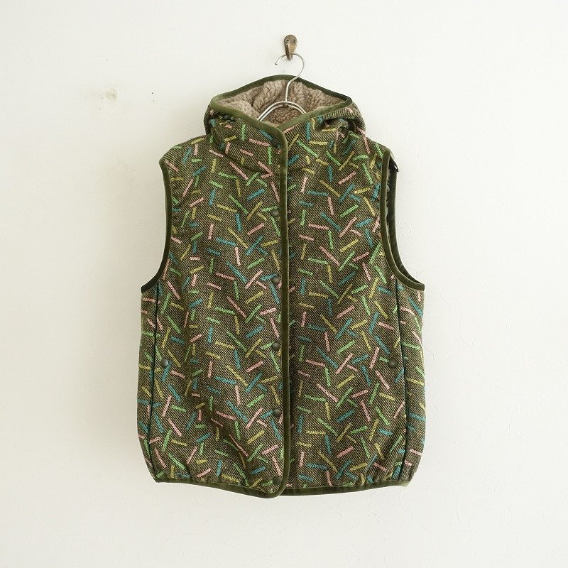 【美品】ミナペルホネン mina perhonen *light stick ダウンベスト*38フード付ジャケット中綿アウター刺繍(jk1-2301-182)【81A32】