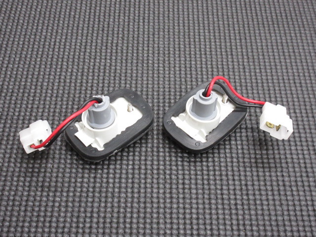 D21 ダットサントラック ハードボディ コーナーランプ サイドマーカー