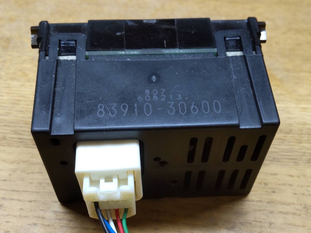 送料無料】クラウンマジェスタ UZS186用純正時計 JECO製 83910-30600