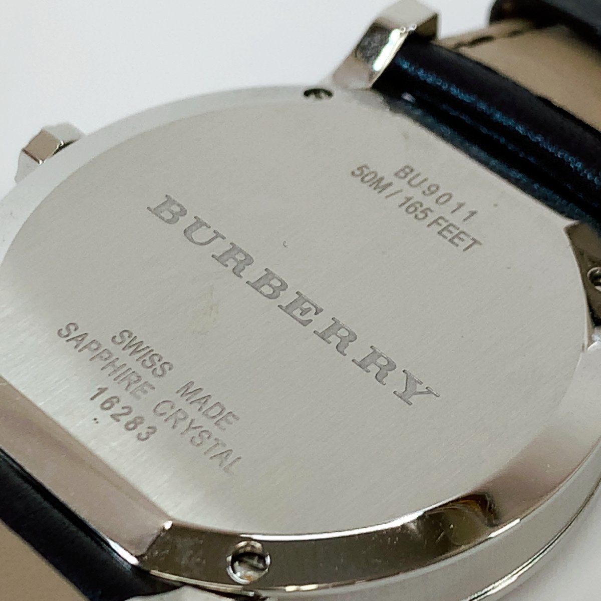 スイス製 【すべてのアクアリウムの種類】 ? Burberry クォーツ時計