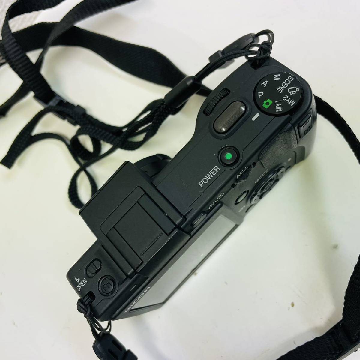 100%新品，新作登場 Ricoh GX100 VF Kit コンパクトデジタルカメラ