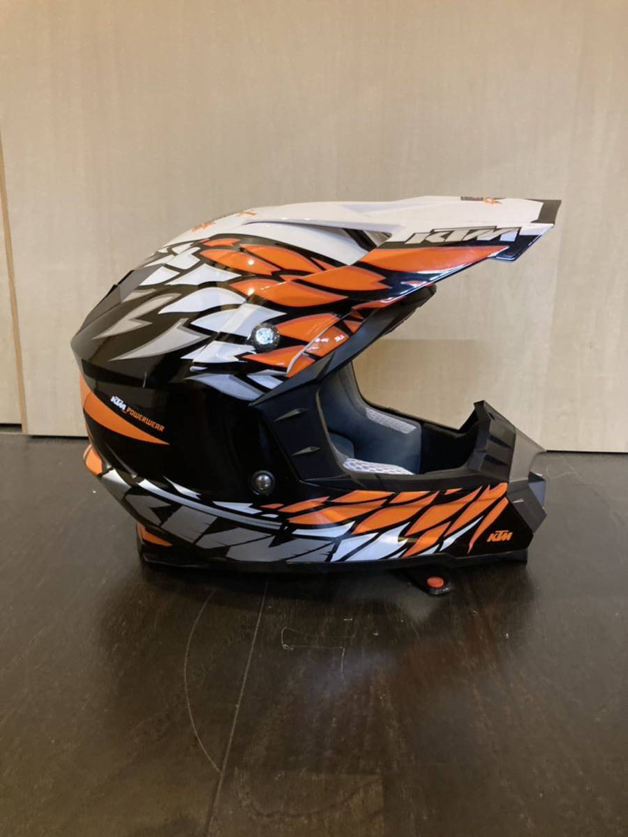 KTM純正ヘルメットとゴーグル