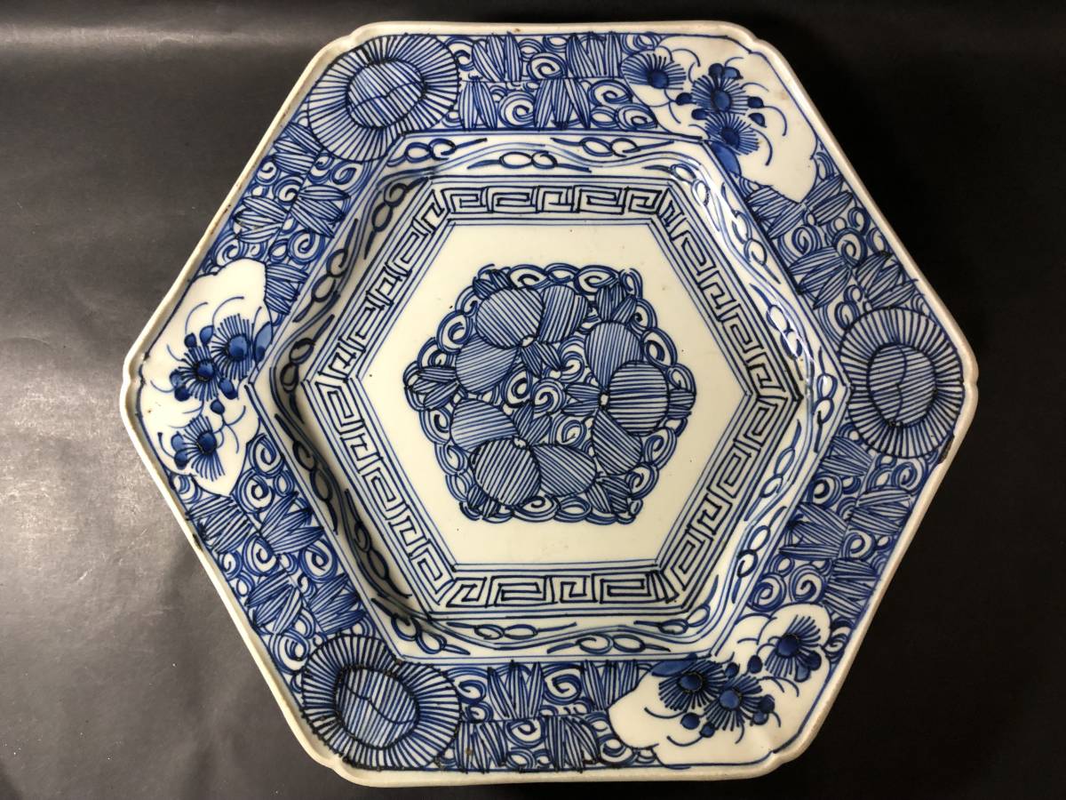 美術品・アンティーク・コレクション 骨董 染付 六角皿