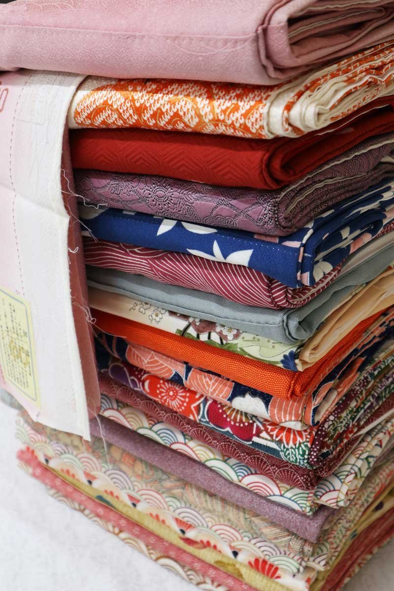 【京夢桜】呉服宝箱★綺麗色お洒落正絹小紋御着物２０枚まとめ売り★着付け/海外/観光/旅行/丹後縮緬/ドレス/リメイク★売り切り★RW95