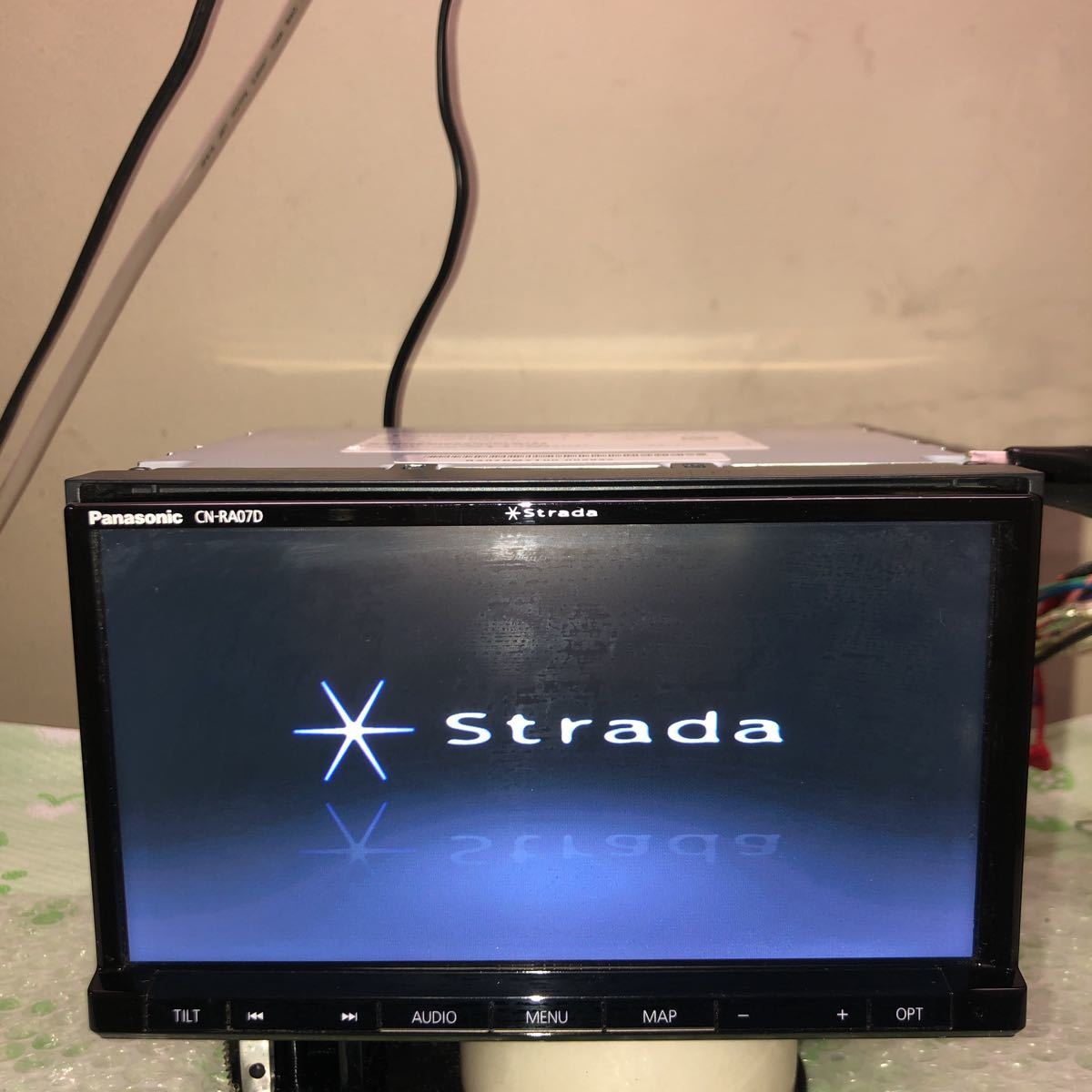 Panasonic パナソニック ストラーダ CN-RA07D メモリーナビ ★地図データ 2020年8月 CD-DVD-テレビ