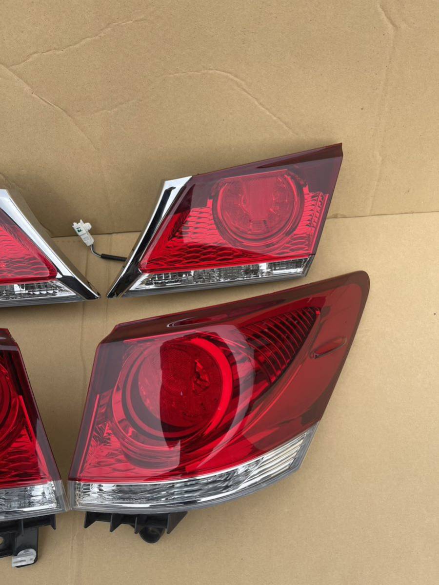 トヨタ クラウン アスリート GRS210 前期 純正 テール ランプ 左右