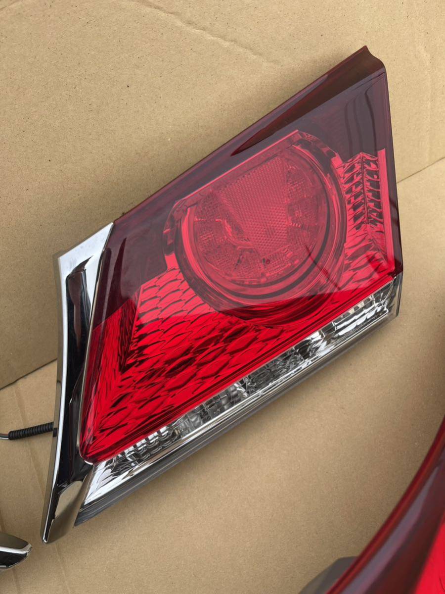 トヨタ クラウン アスリート GRS210 前期 純正 テール ランプ 左右